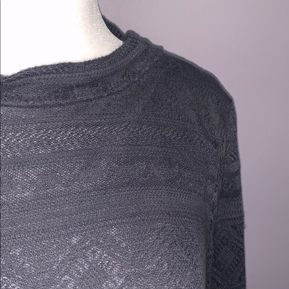 Textured top - Picture 2 of 2